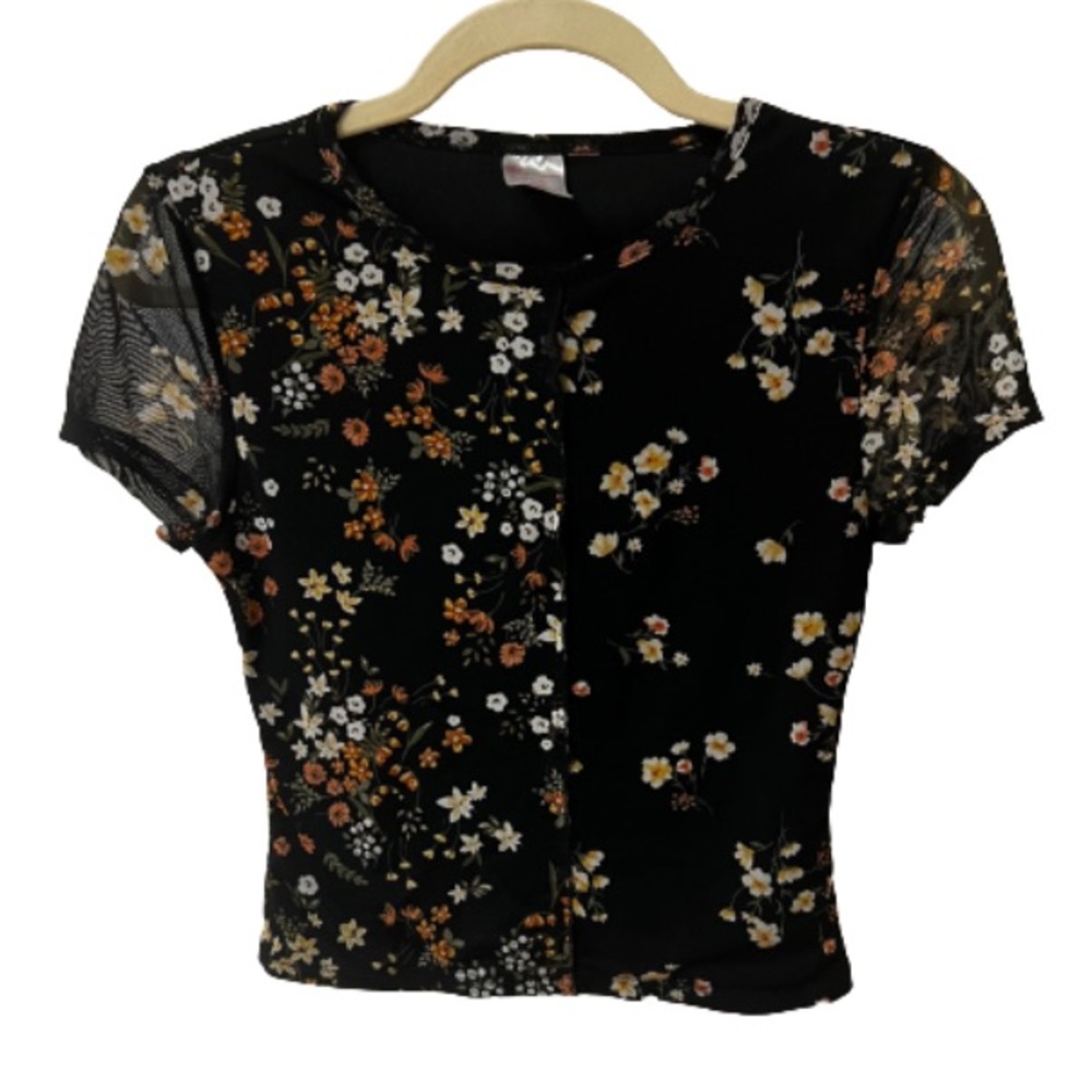 No Boundaries Crop Top